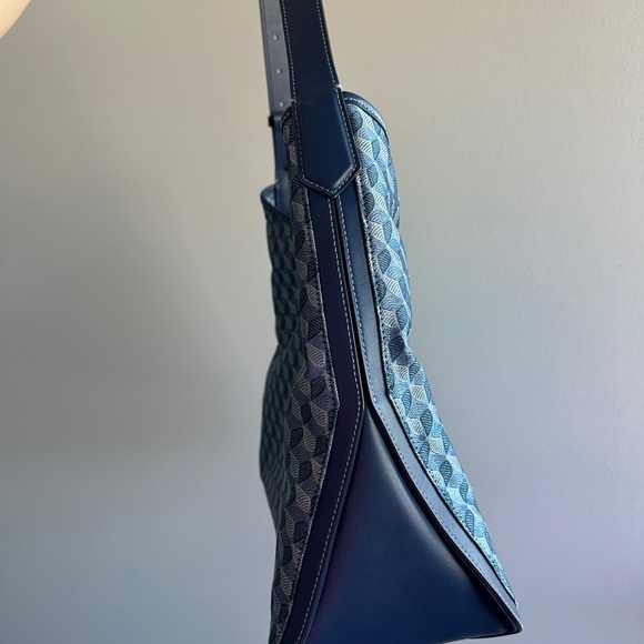 Stylish Blue 2 in 1 Women's Bag Shoulder and Crossbody Bag - Picture 6 of 12